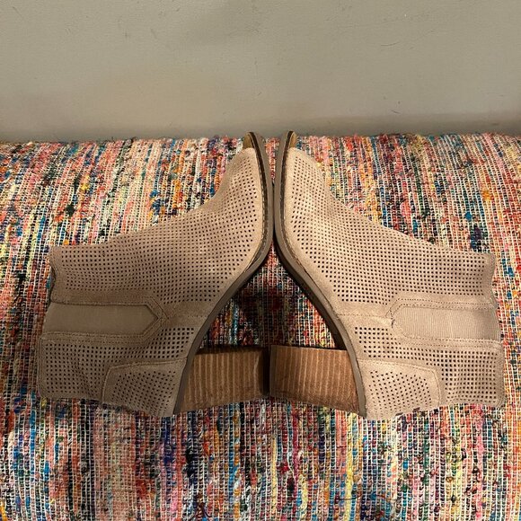 TOM'S Majorca Peep Toe Bootie.  Color: Tan.  Size: 10.  Gently Used. - Picture 5 of 6